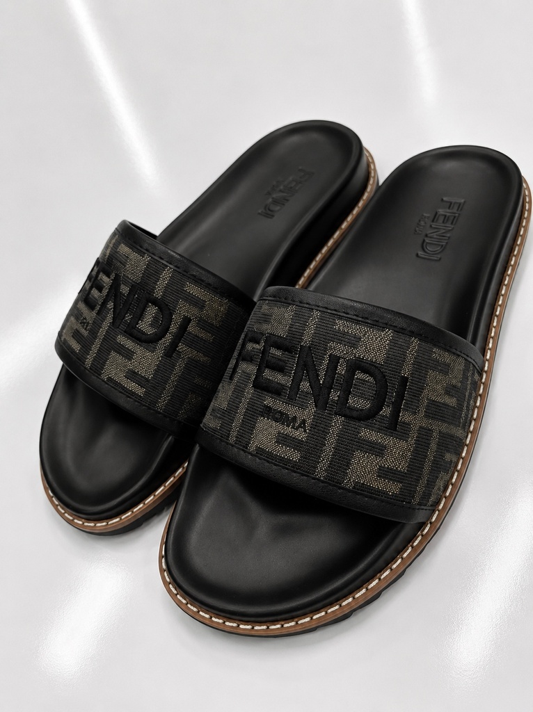 Sandale FENDI 13445F